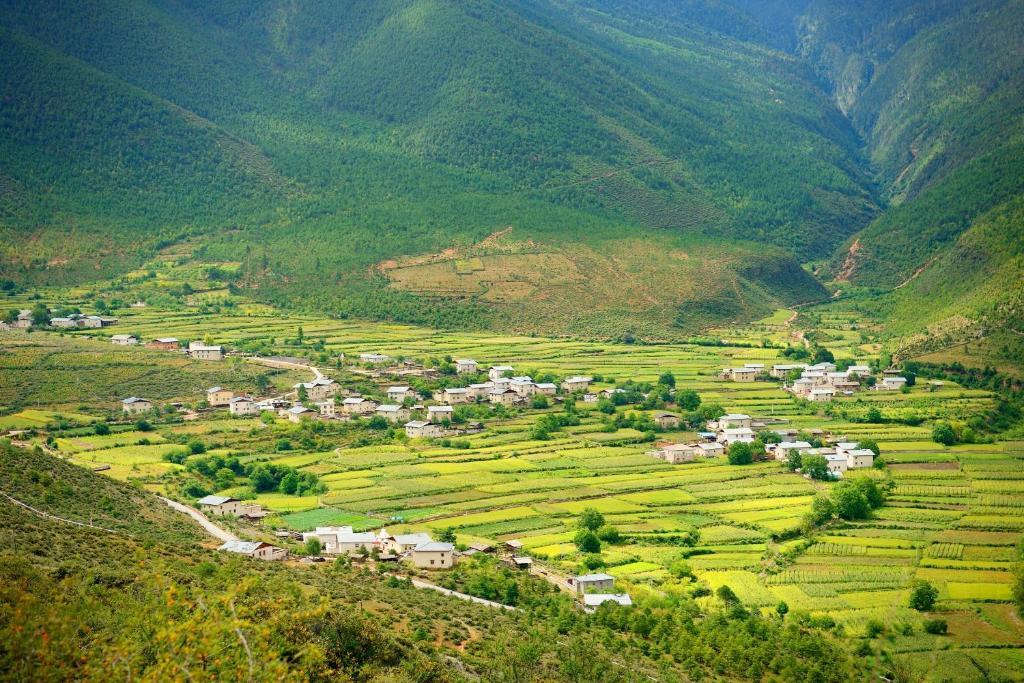 High Mountain Resort-Deqin Εξωτερικό φωτογραφία
